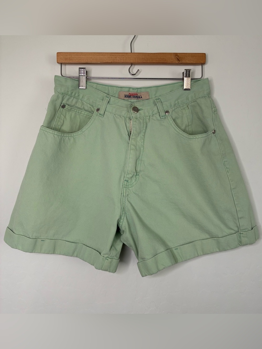 High Sierra Dungarees 90’s Vintage High Waisted Mom cuffed Shorts Mint Green 28?